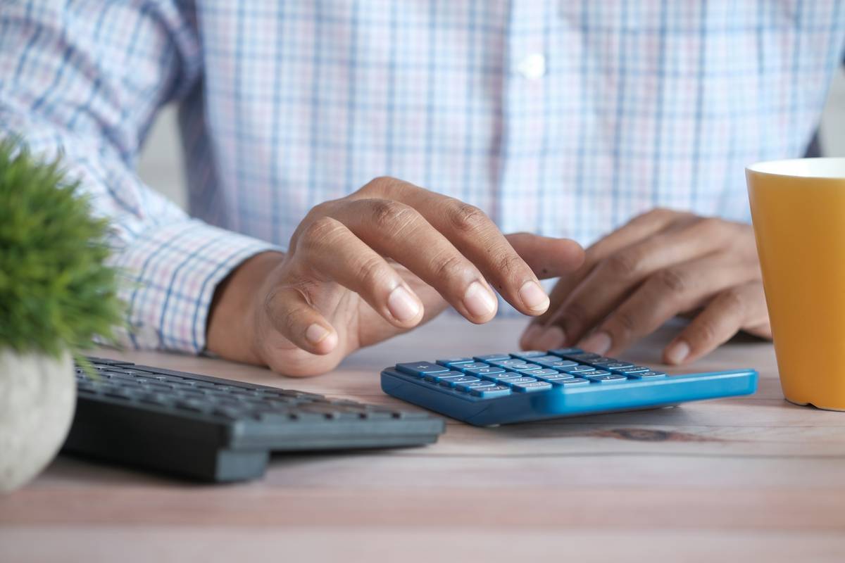 Screenshot of a simple zero based budgeting template in Google Sheets showing income columns, expense categories, and a $0 balance row